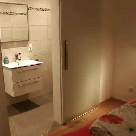 Stilvolle Auf 50 M² Mit Parkplatz Und Wifi Apartment Kraiburg am Inn