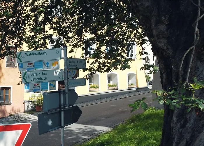Stilvolle Auf 50 M² Mit Parkplatz Und Wifi *